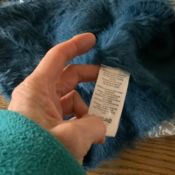 URBAN OUTFITTERS eyelash knit fairisle sweater/beautiful color blue/NWT/MM